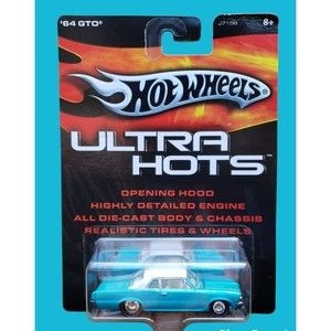 2005 Hot Wheels '64 Pontiac GTO Ultra Hots Die-Cast Green Car 1:64 Real Riders